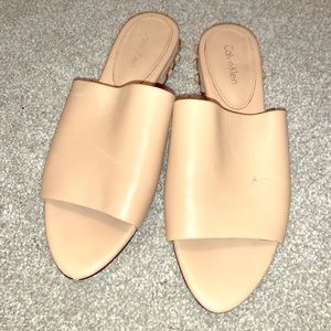 💖 Nude leather Studded Slides 💖
